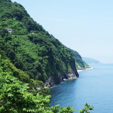 【楽天月末セール】スタンダード1泊2食付☆日本海の新鮮地魚料理を堪能！親不知・糸魚川観光に／現金特価